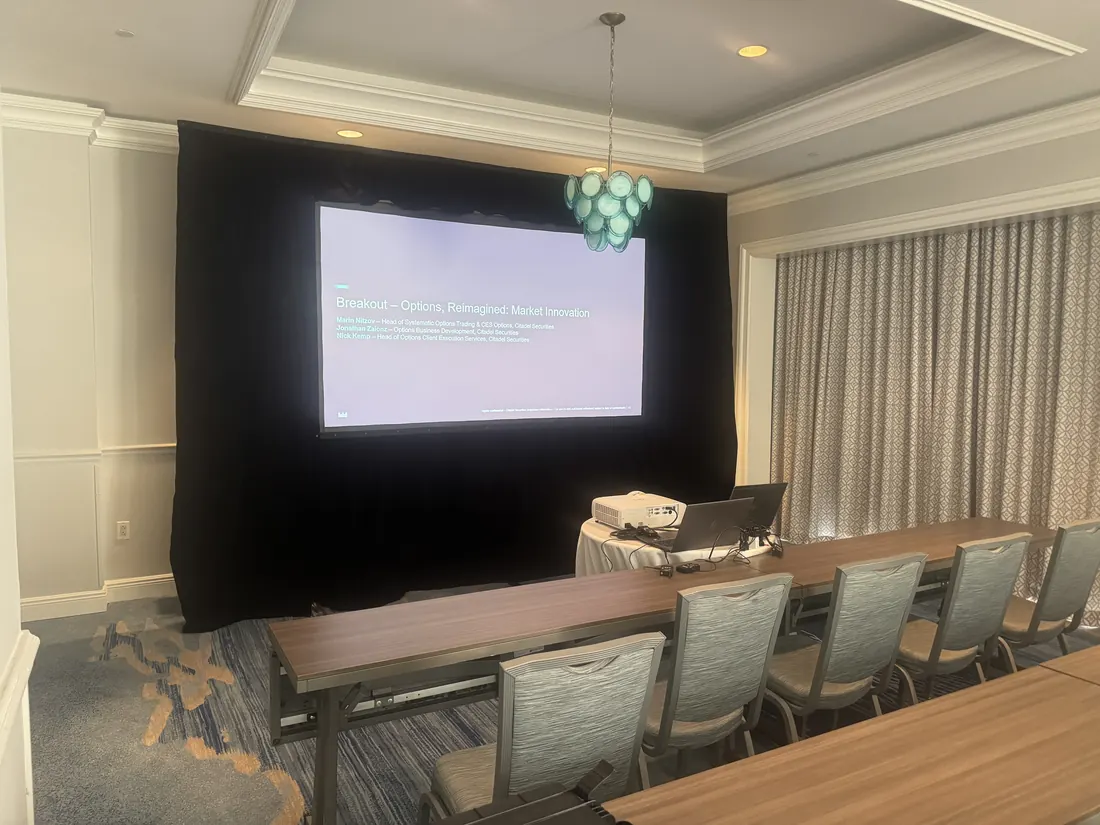 Breakout room with projection screen and head table
